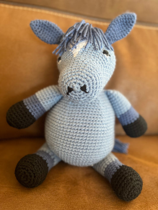 Crochet horse