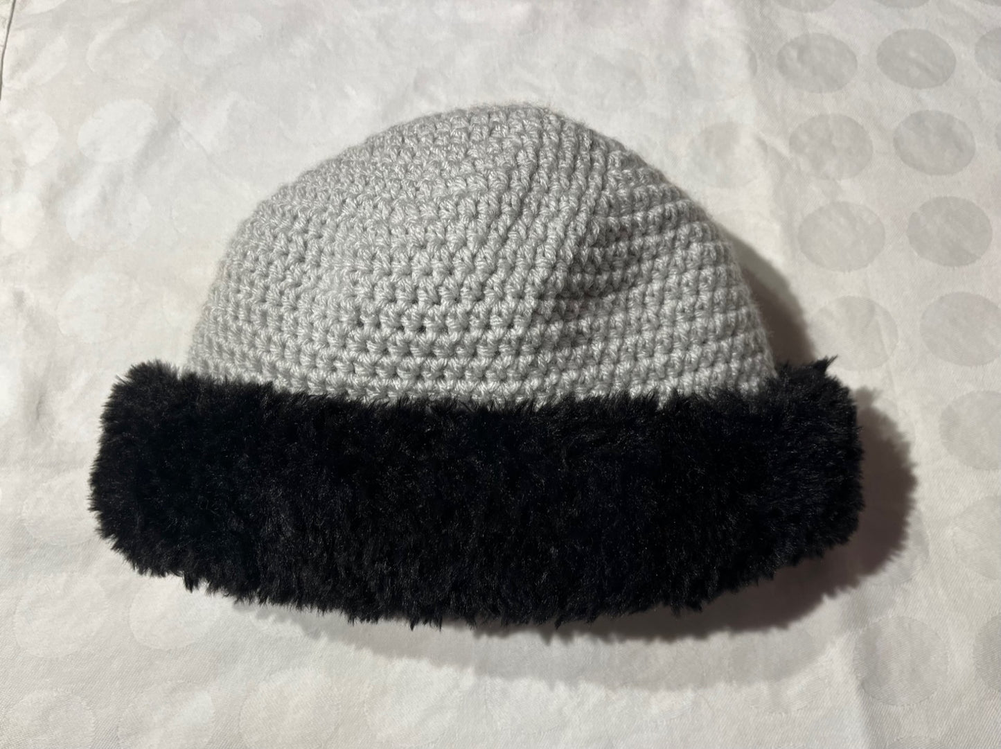 Faux fur trim crochet beanie